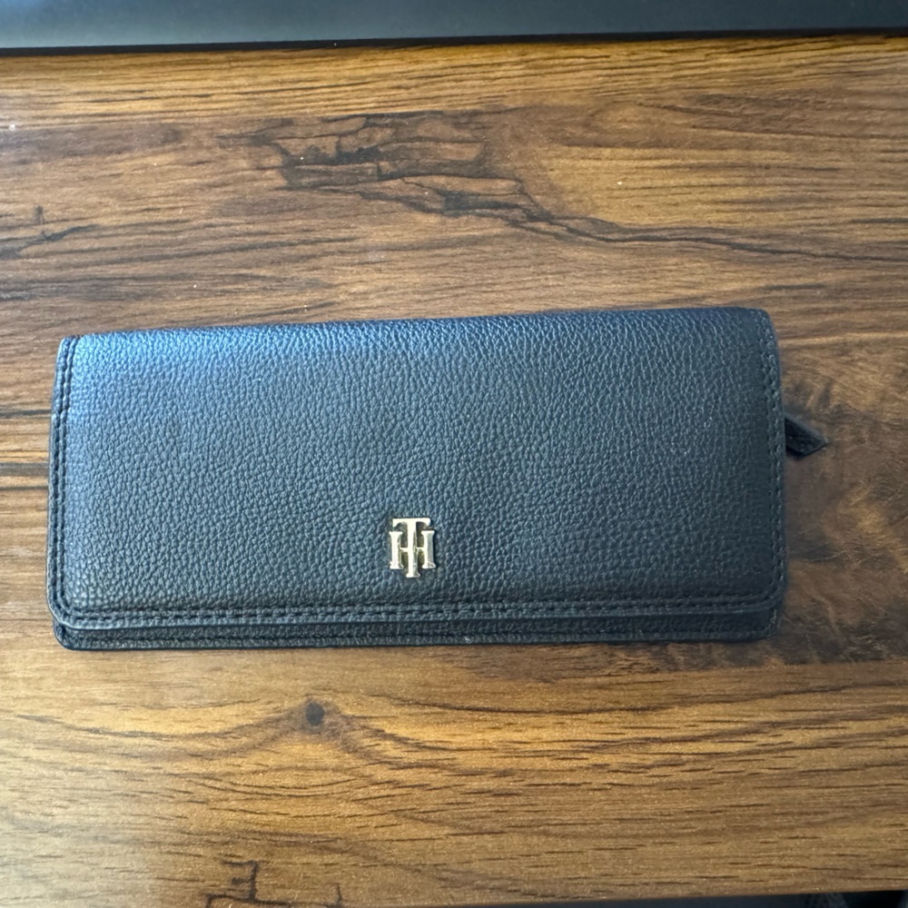 Tommy Hilfiger Black Leather Key Holder
